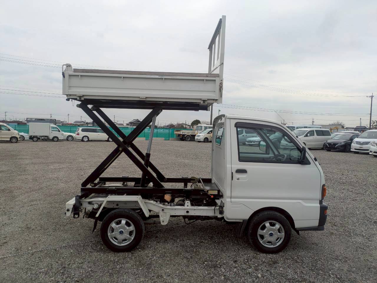 1998 Mitsubishi Minicab Scissor Lift Dump 4WD – Minitrucks.net