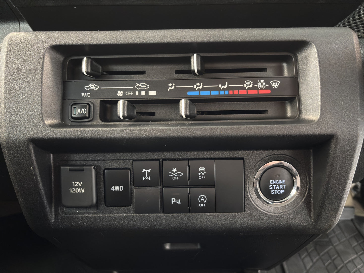 2022 Daihatsu Hijet Jumbo 4WD