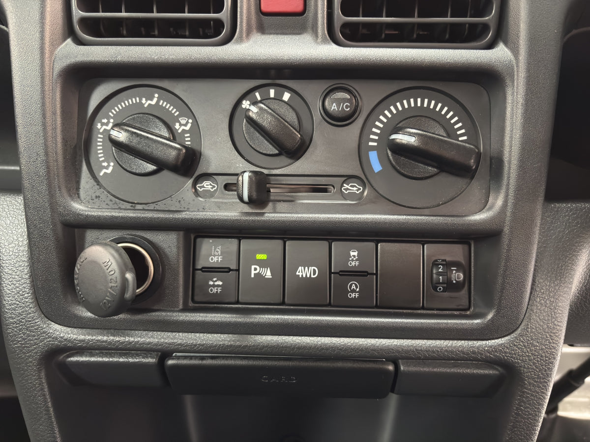 2025 Suzuki Carry KC 4WD