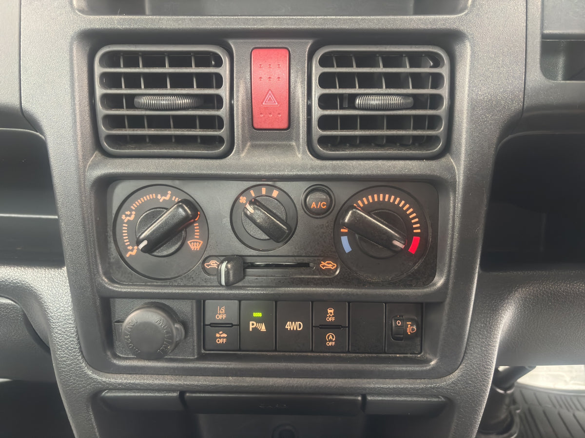 2025 Suzuki Carry KC 4WD