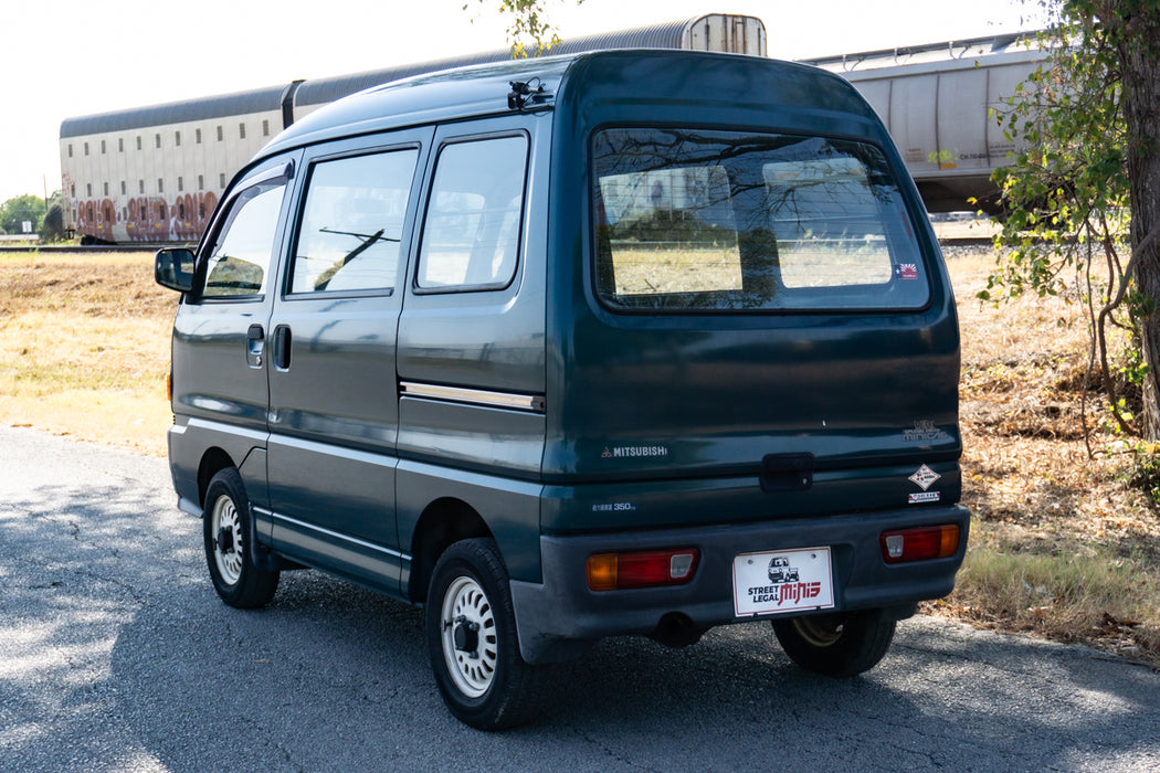 1996 Mitsubishi Minicab Bravo