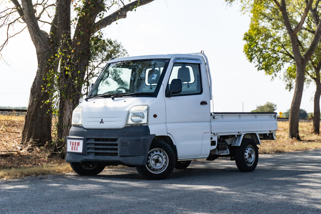 2000 Mitsubishi Minicab 4WD