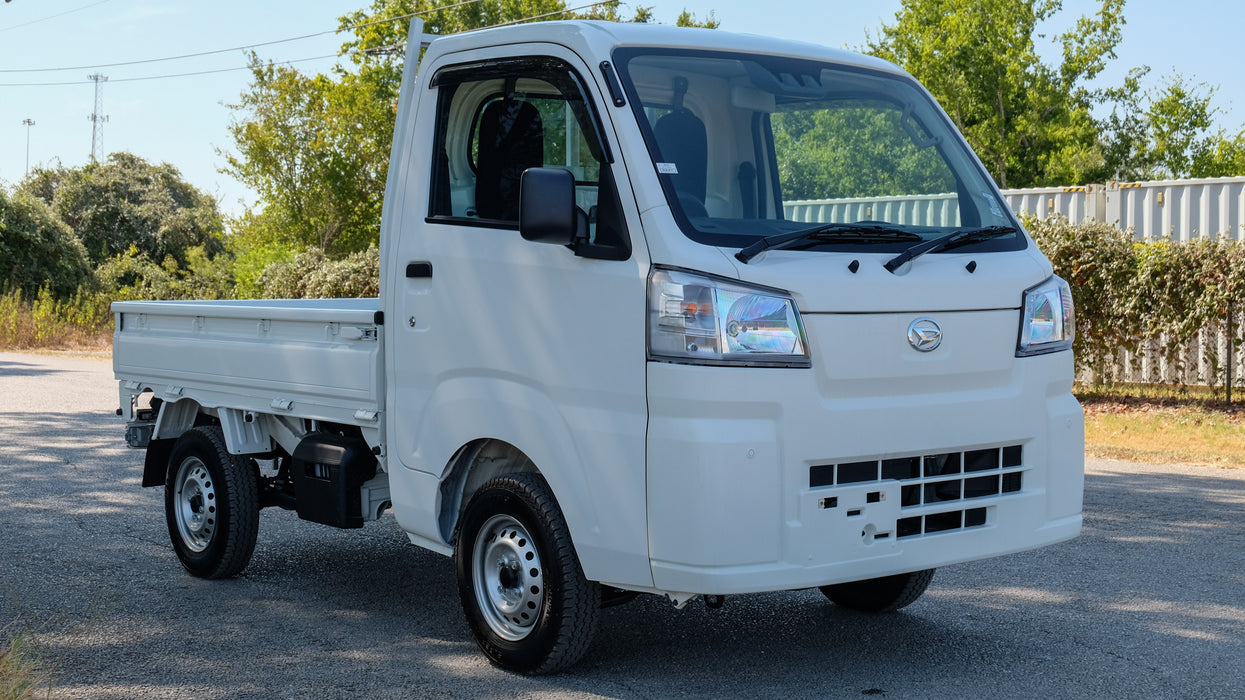 2022 Daihatsu Hijet Dump 4WD