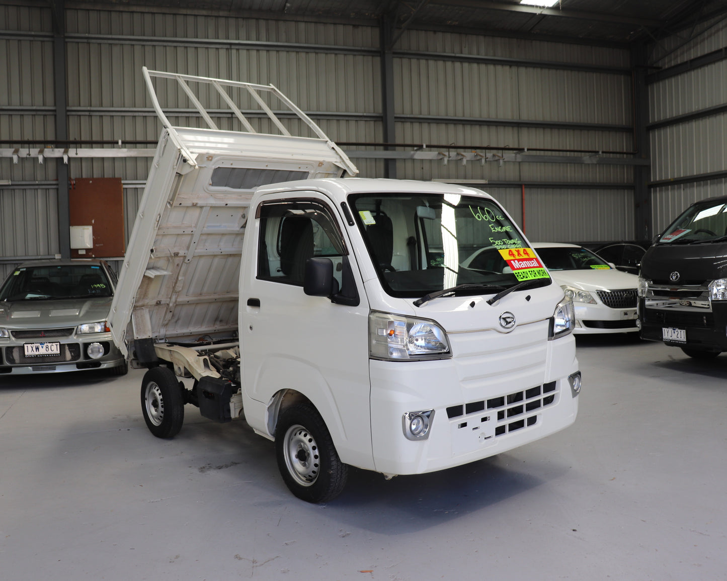 2014 Daihatsu Hijet Low Dump