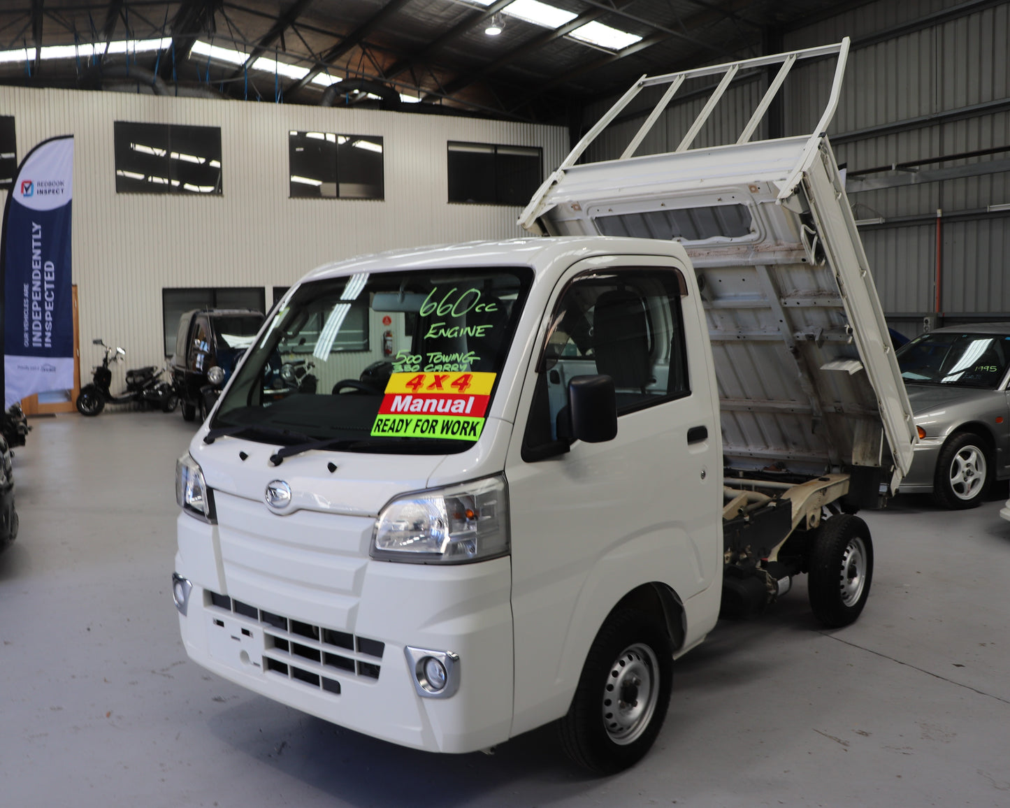 2014 Daihatsu Hijet Low Dump