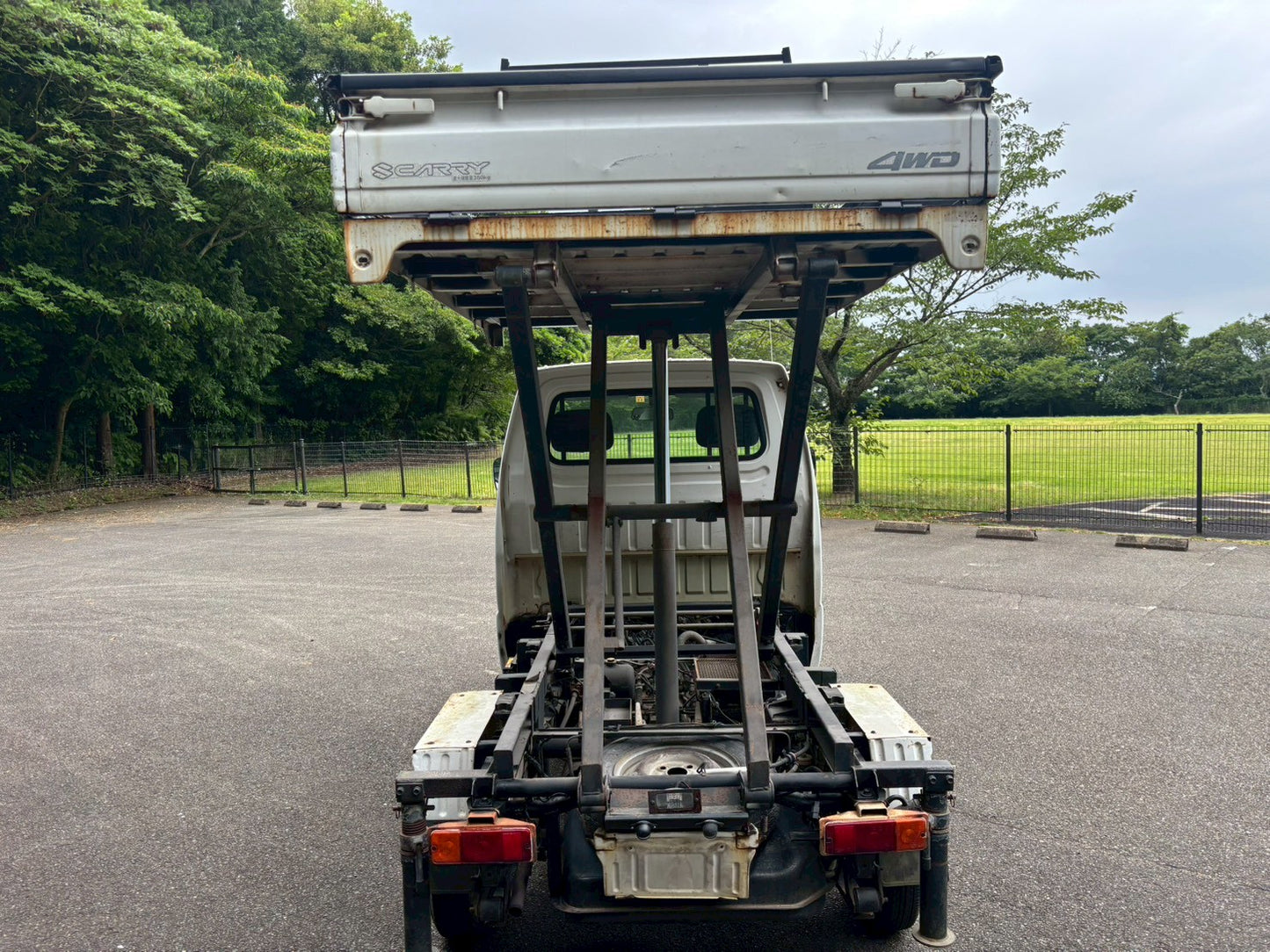 1995 Suzuki Carry Scissor Lift Dump 4WD
