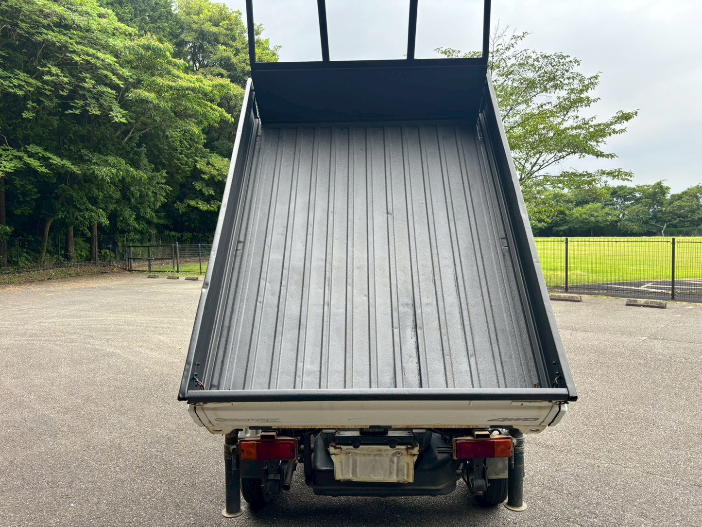 1995 Suzuki Carry Scissor Lift Dump 4WD