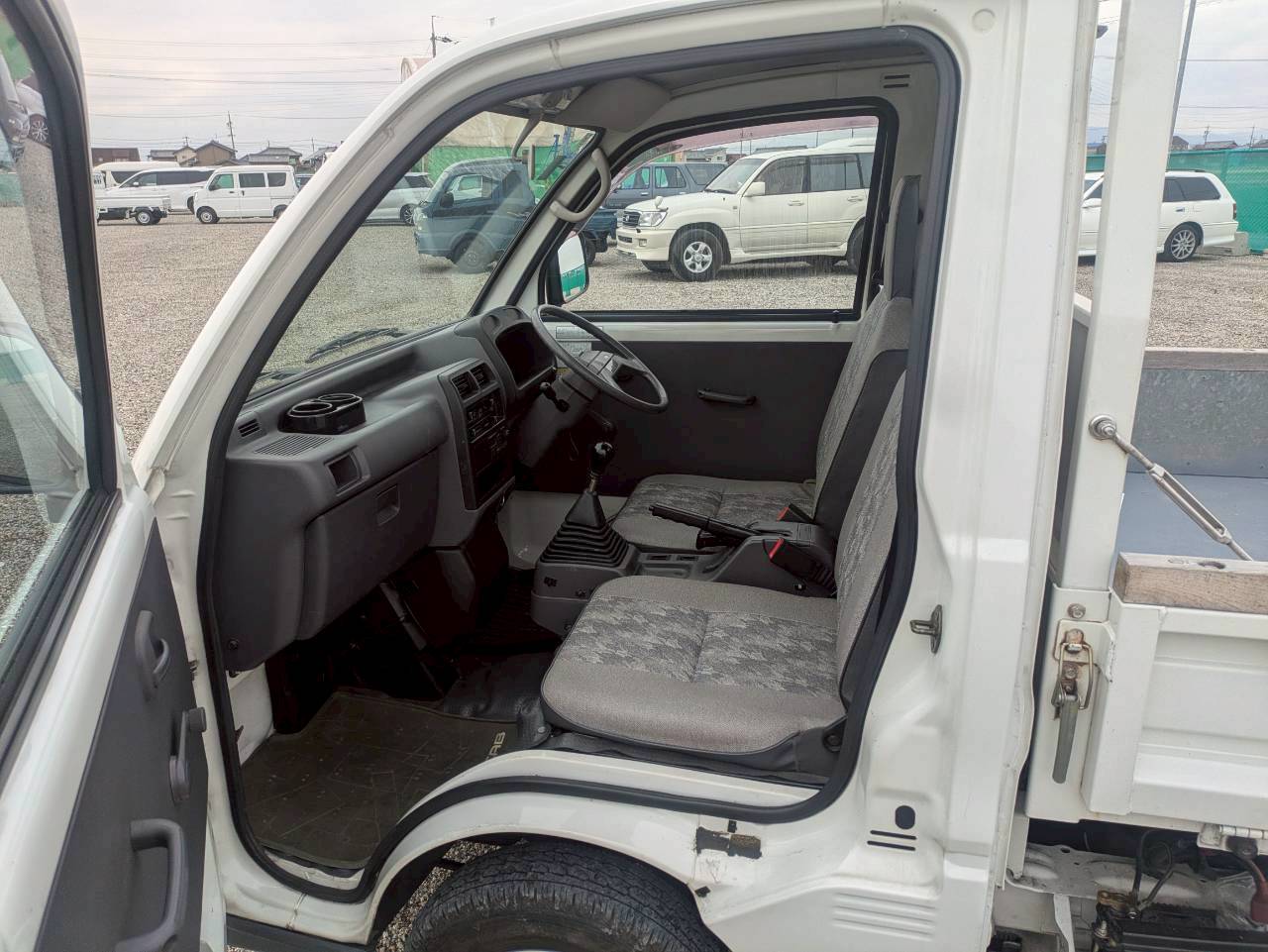 1998 Mitsubishi Minicab Scissor Lift Dump 4WD