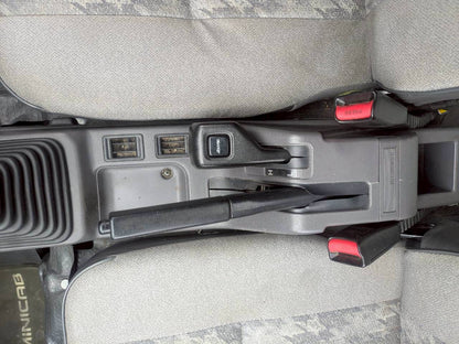 1998 Mitsubishi Minicab Scissor Lift Dump 4WD