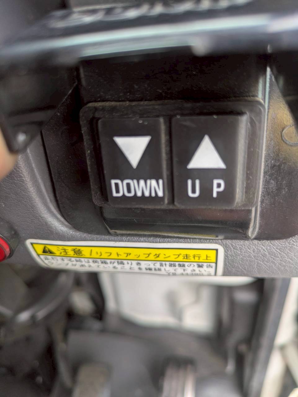 1998 Mitsubishi Minicab Scissor Lift Dump 4WD