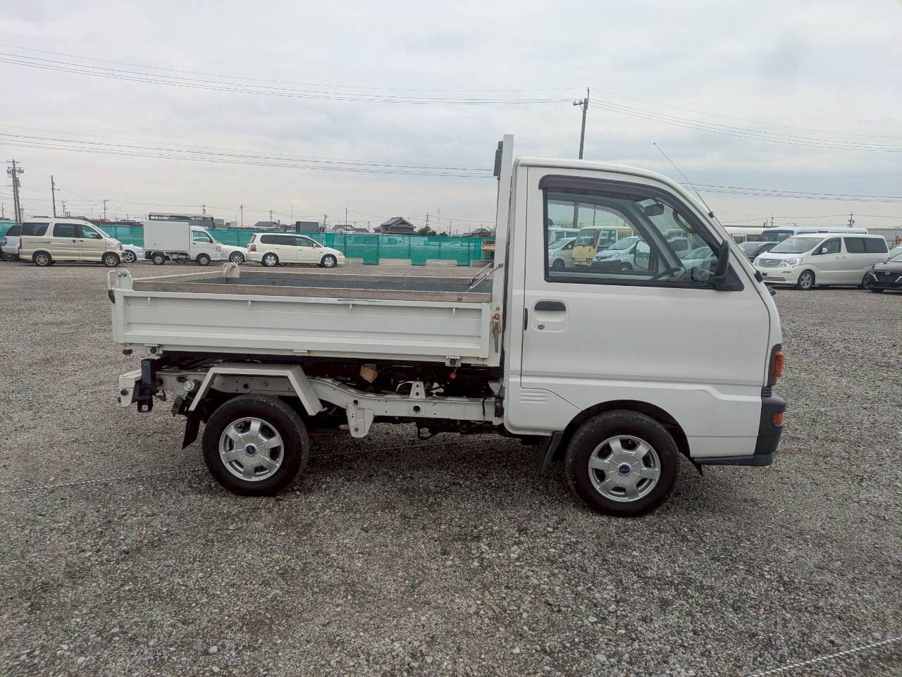 1998 Mitsubishi Minicab Scissor Lift Dump 4WD