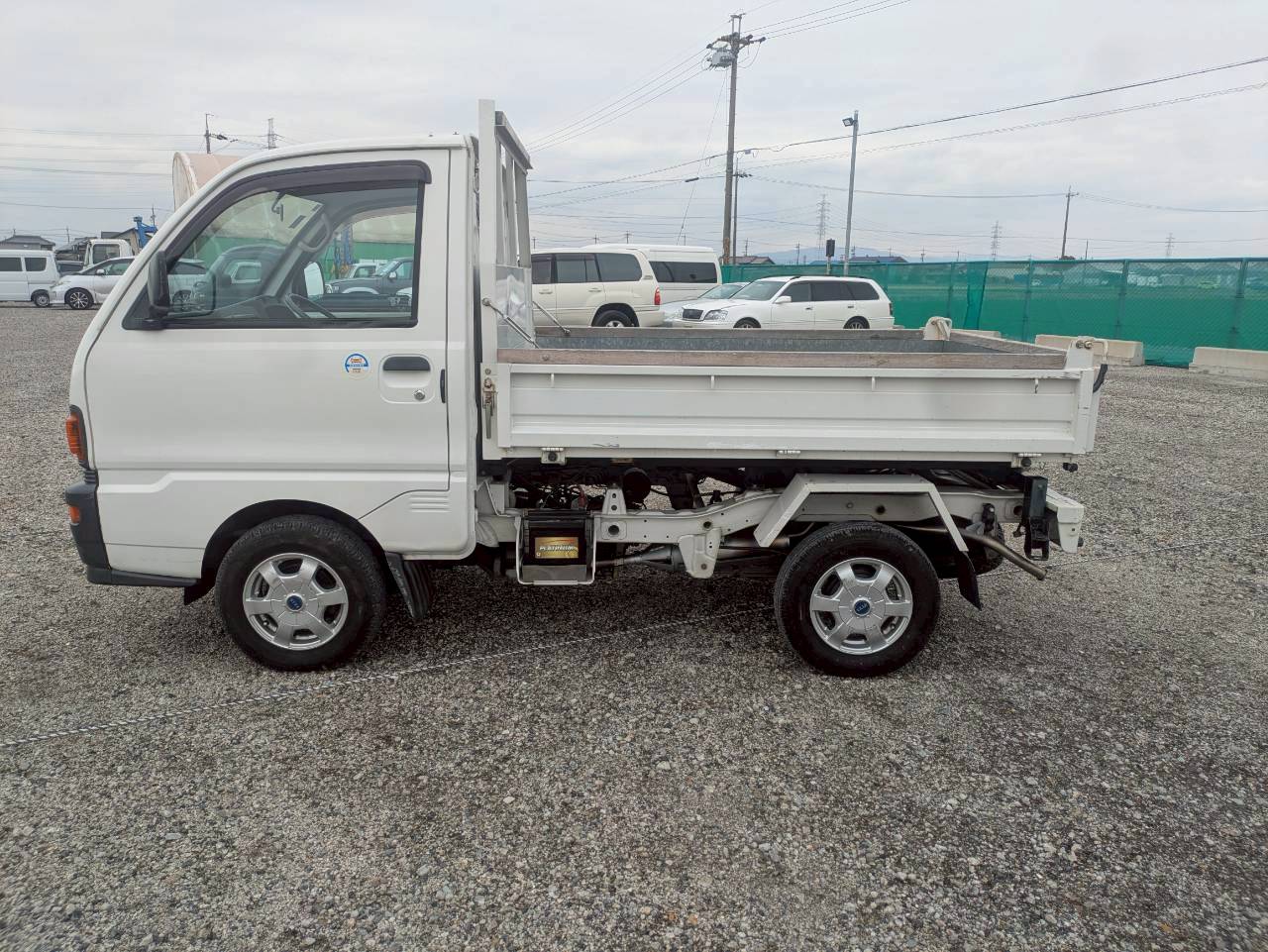 1998 Mitsubishi Minicab Scissor Lift Dump 4WD