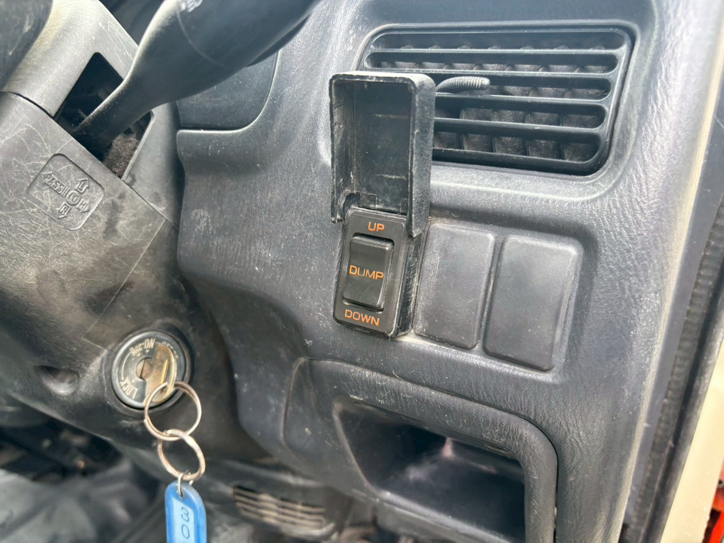 1999 Subaru Sambar Dump 4WD