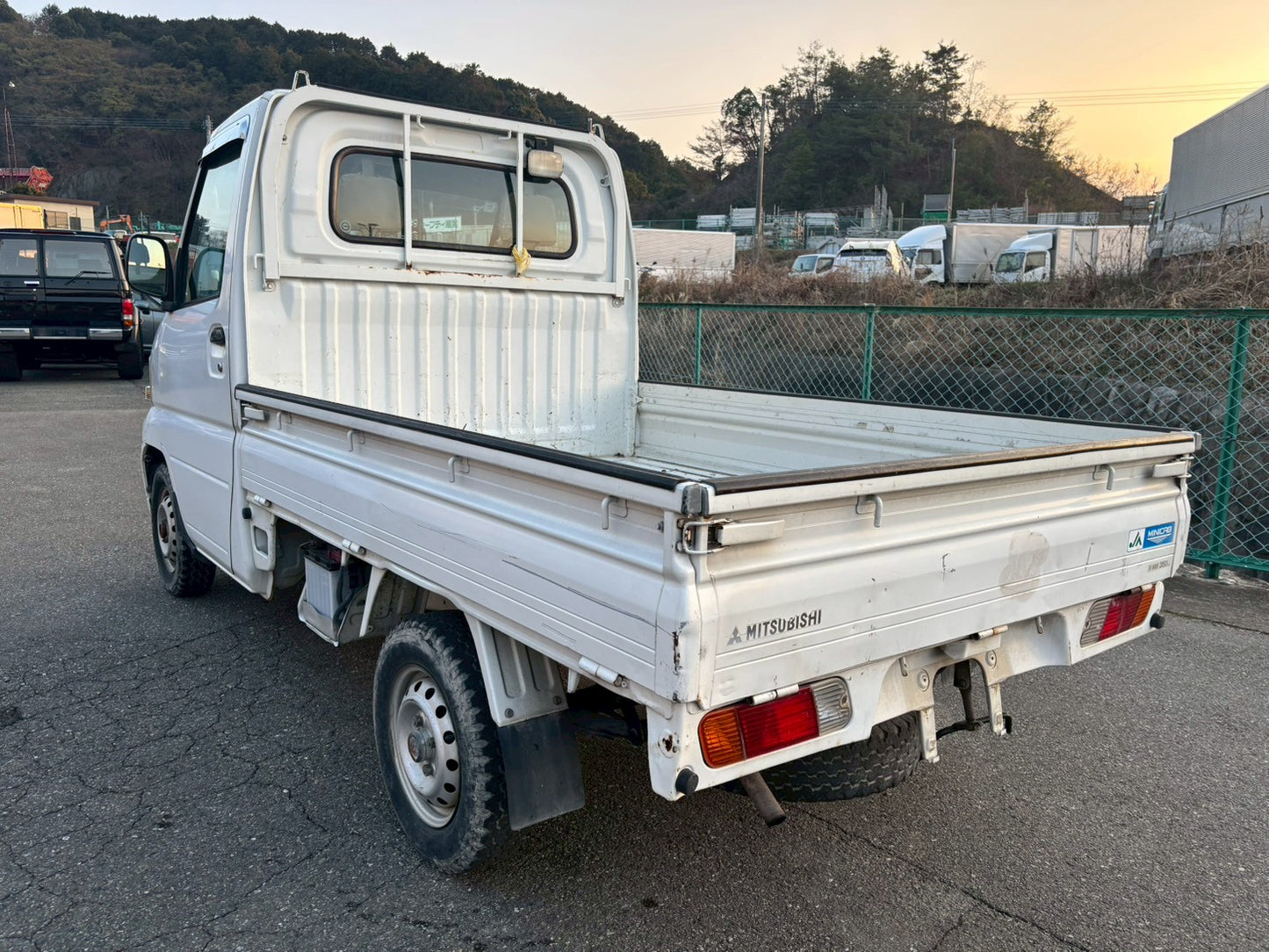 2001 Mitsubishi Minicab