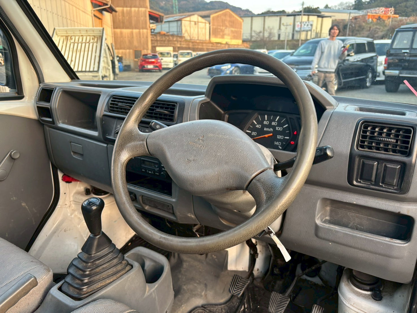 2001 Mitsubishi Minicab
