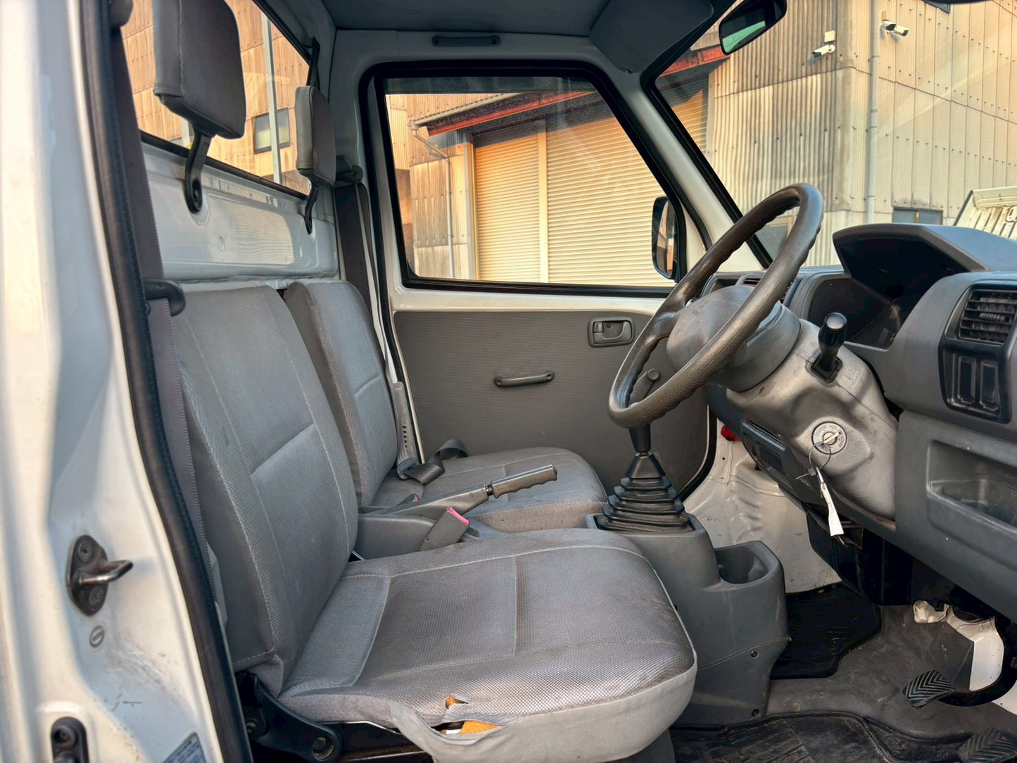 2001 Mitsubishi Minicab