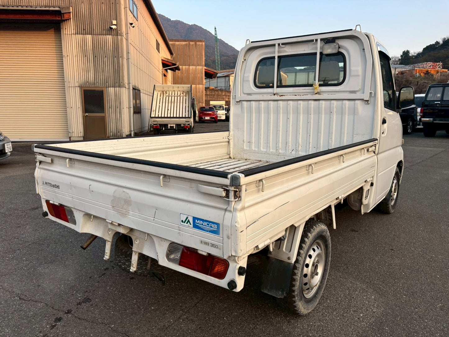 2001 Mitsubishi Minicab