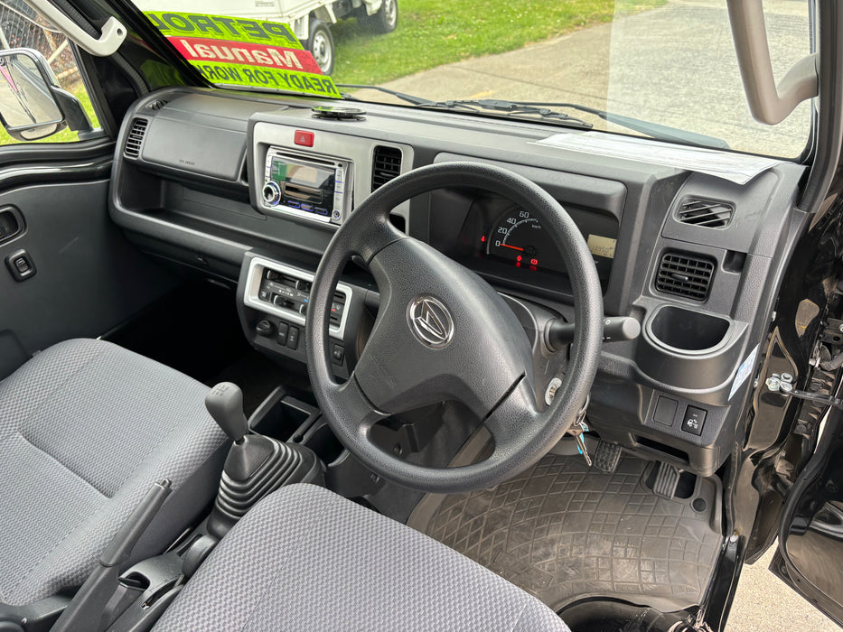 2018 Daihatsu Hijet Jumbo 4WD