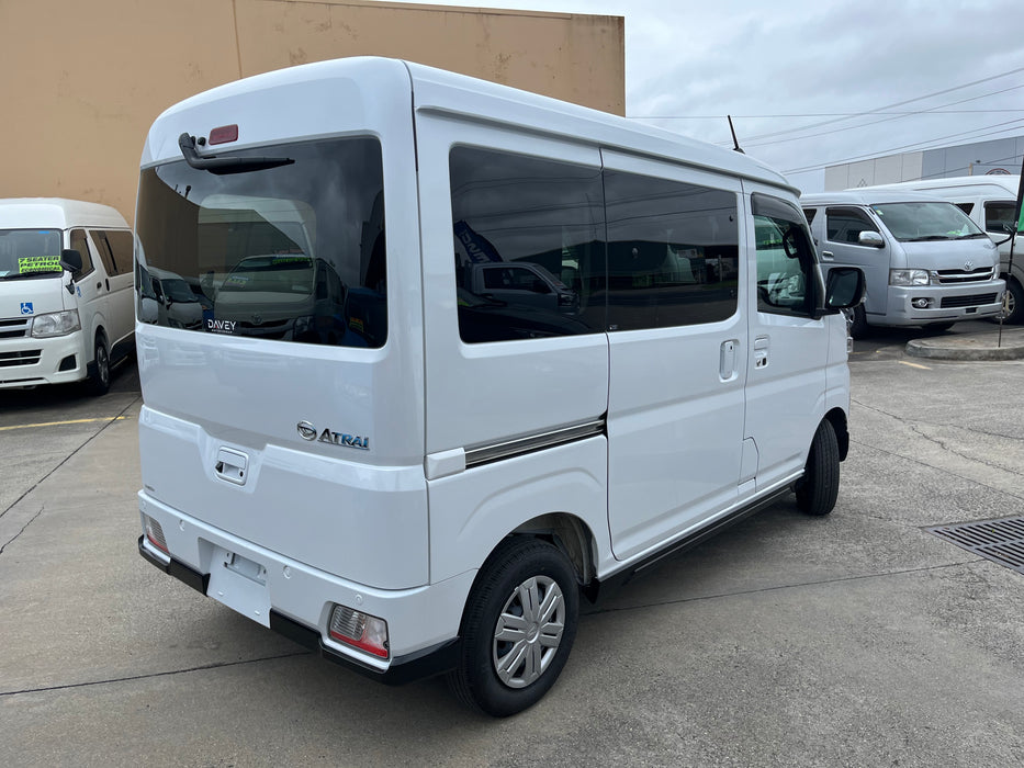 2022 Daihatsu Artrai Van RS