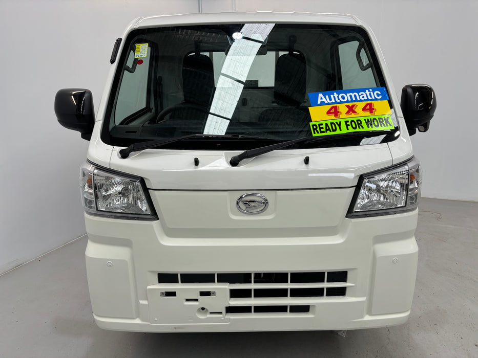 2023 Daihatsu Hijet Standard 4WD