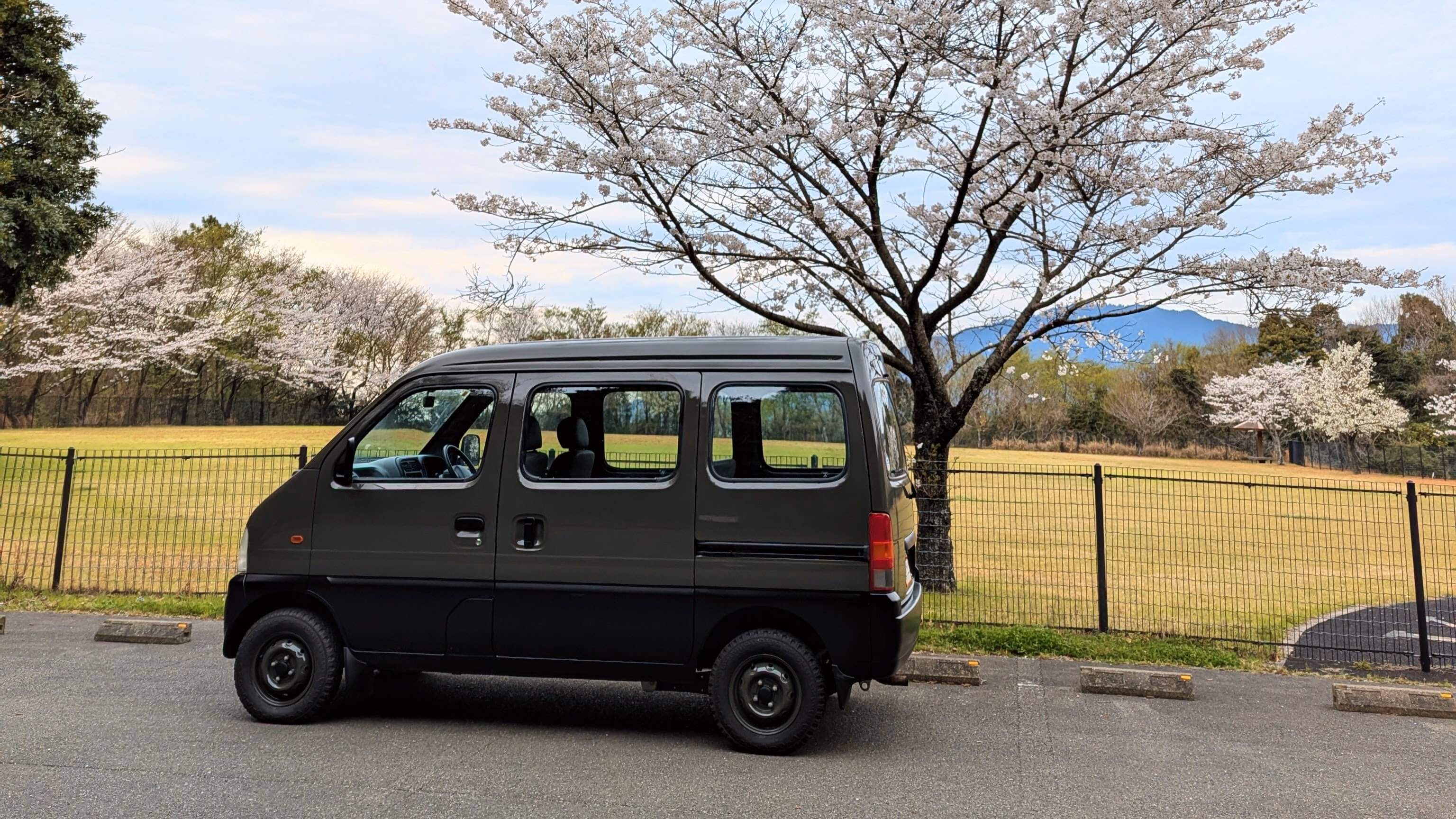 Suzuki Carry Truck Owner's Manual - DA16T Series – Minitrucks.net