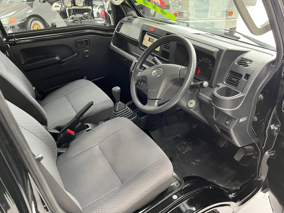 2016 Daihatsu Hijet Jumbo 4WD